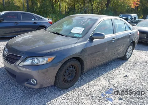 2011 Toyota Camry Le z USA, uszkodzony, nr VIN 4T4BF3EK2BR193204